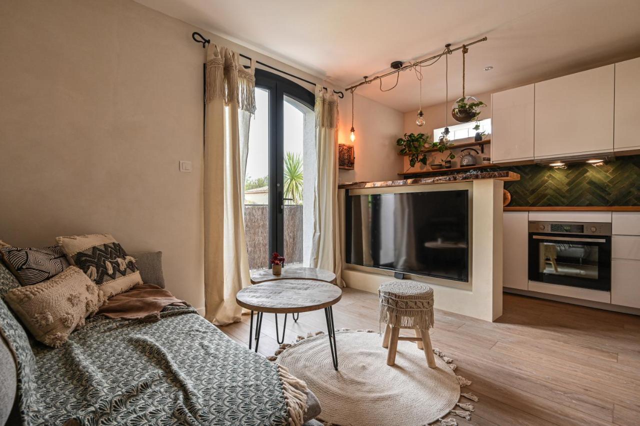 לה קיוטאט Appartement Retire De La Location מראה חיצוני תמונה